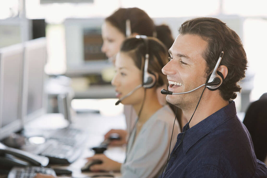 呼叫中心员工的头戴式员工